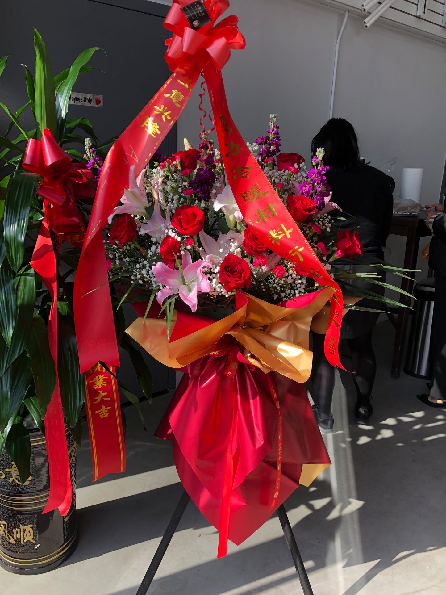 Grand Opening Flower Bouquet Wood Stander