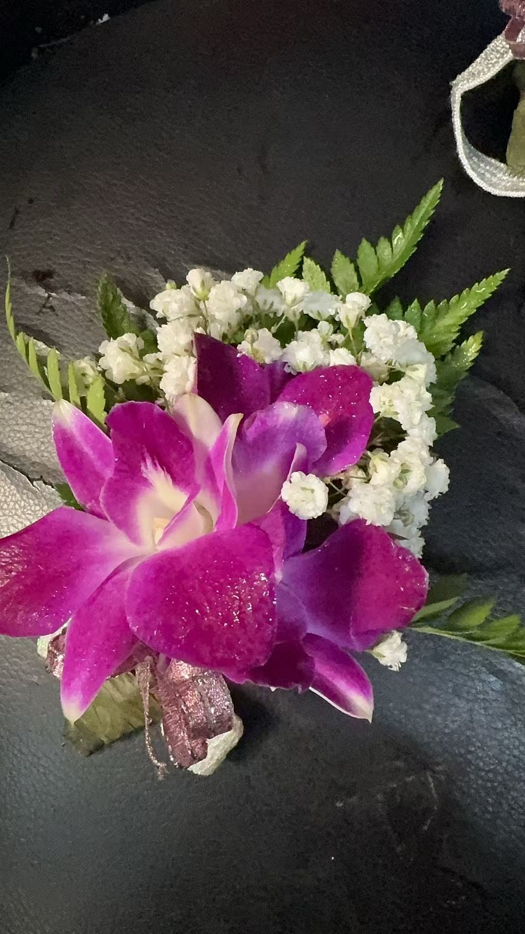 Corsage orchid-Hand