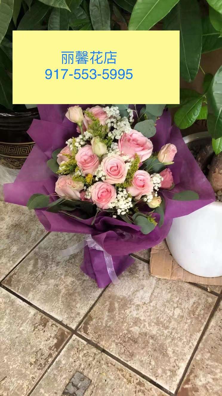 88 红玫瑰12朵鲜花花束