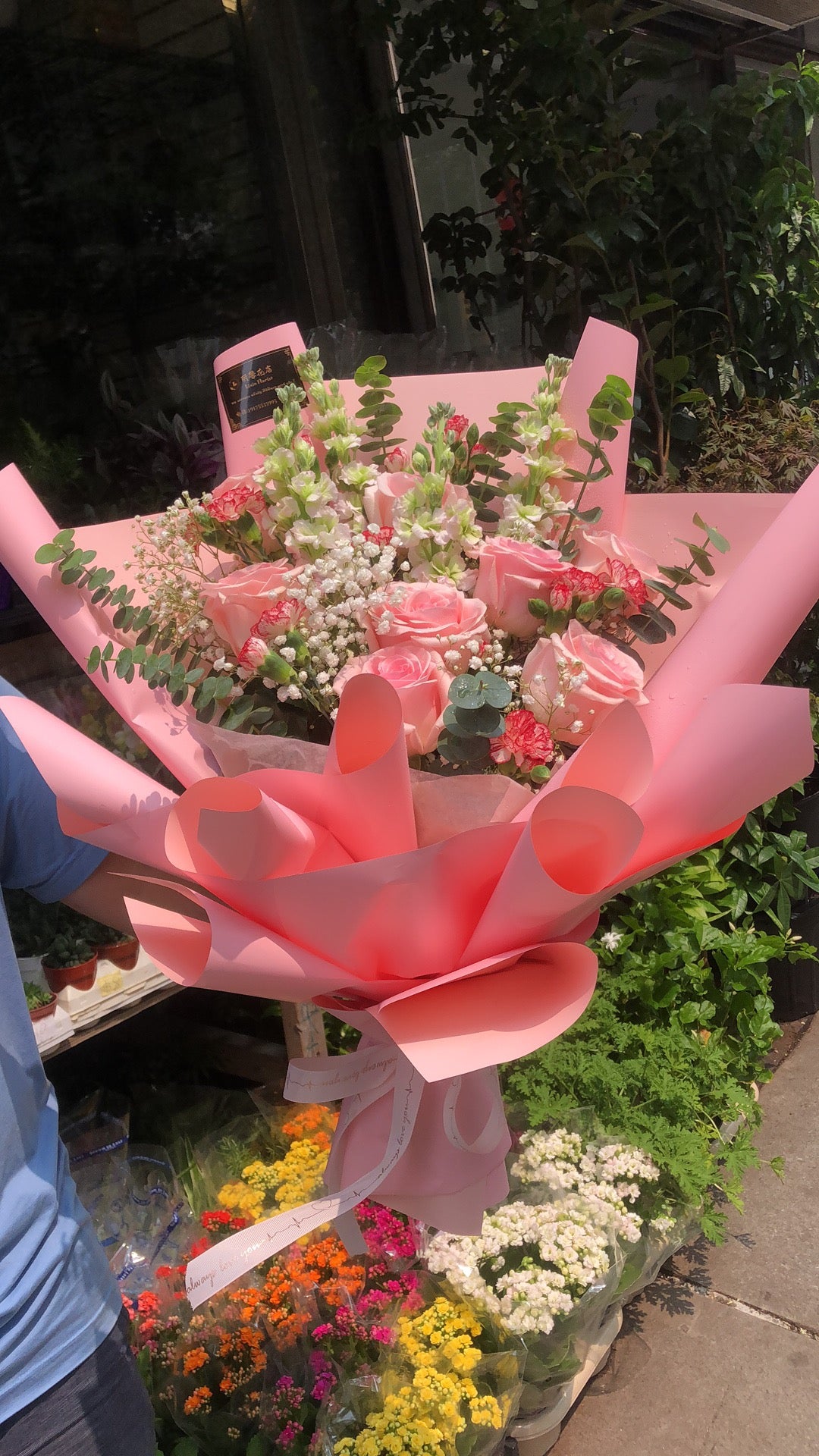 88 红玫瑰12朵鲜花花束