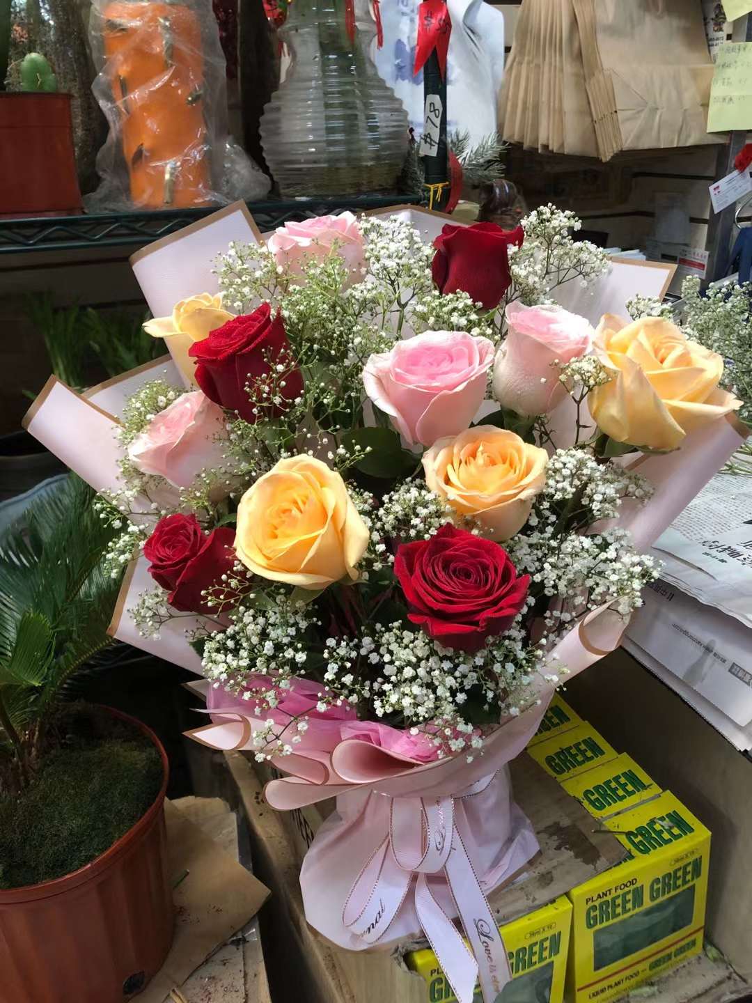 COLORFULE ROSE
