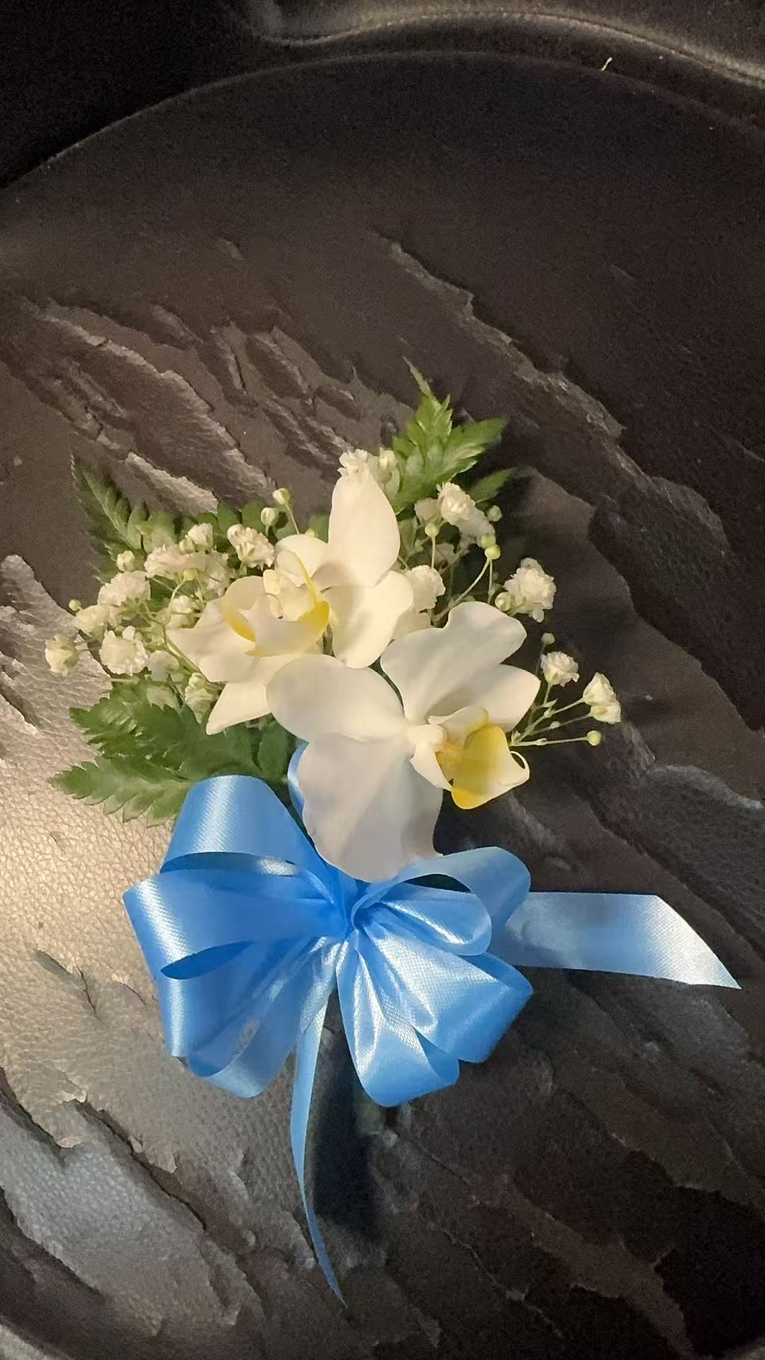 Corsage Orchid-Chest