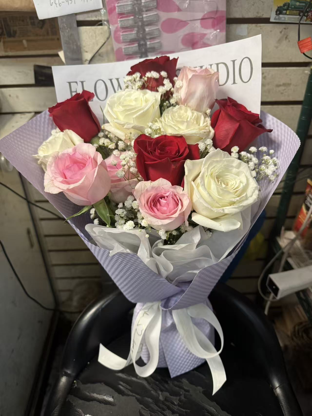 情人节混色玫瑰 Mix Color Valentine's Day Rose Bouquet Chinatown